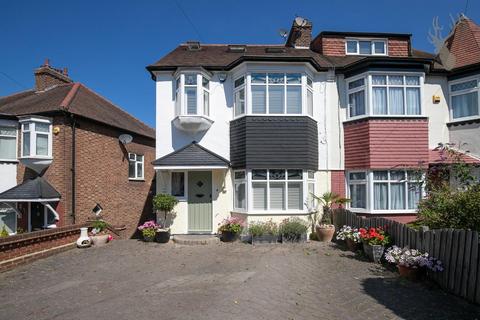 4 Brindwood Road, London, E4 8BH