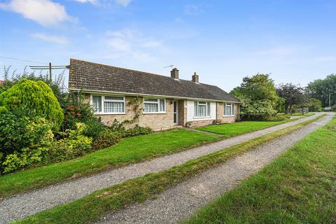 4 bedroom detached bungalow for sale, The Street, Hinderclay