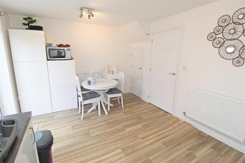 9 Juno Lane, Fairfields, Milton Keynes, MK11 4BE