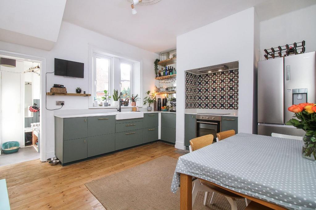 Kenilworth Road, Whitley Bay 5 bed terraced house £1,500 pcm (£346 pw)