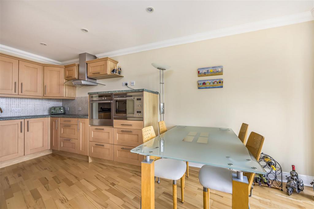 41 The Point, Marina Close, Boscombe-Portico Market