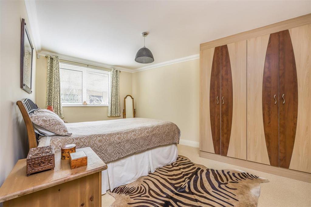 41 The Point, Marina Close, Boscombe-Portico Market