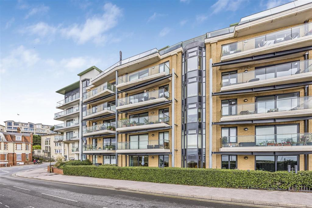41 The Point, Marina Close, Boscombe-Portico Market