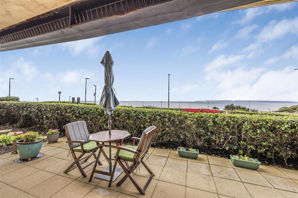41 The Point, Marina Close, Boscombe-Portico Market