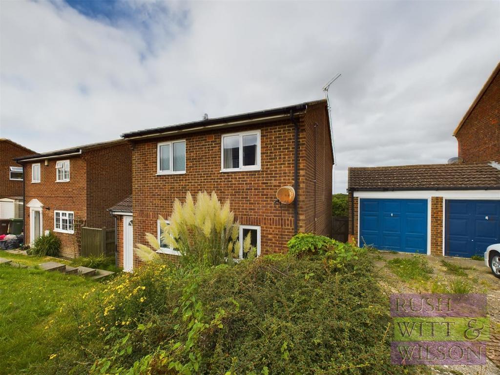 Fulford Close, St. LeonardsOnSea 3 bed detached house for sale £325,000