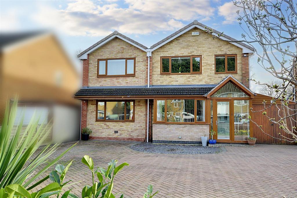 Lakeside Crescent, Sawley 4 bed detached house for sale £425,000