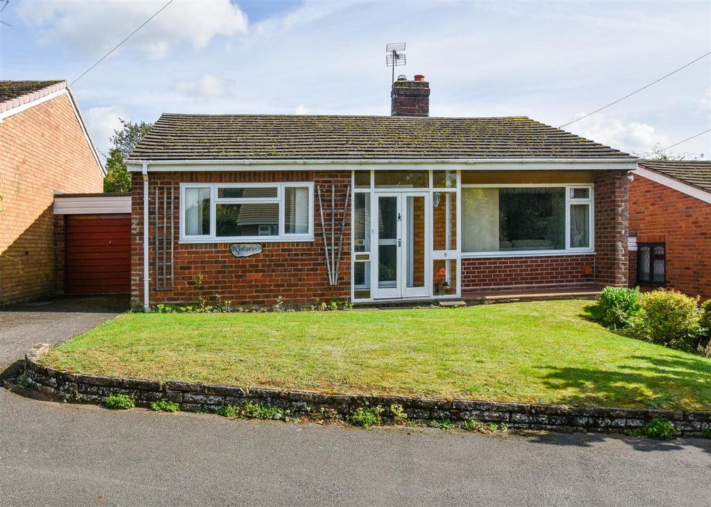 Foxcroft, 8 Fox Close, Seisdon 2 bed semidetached bungalow for sale