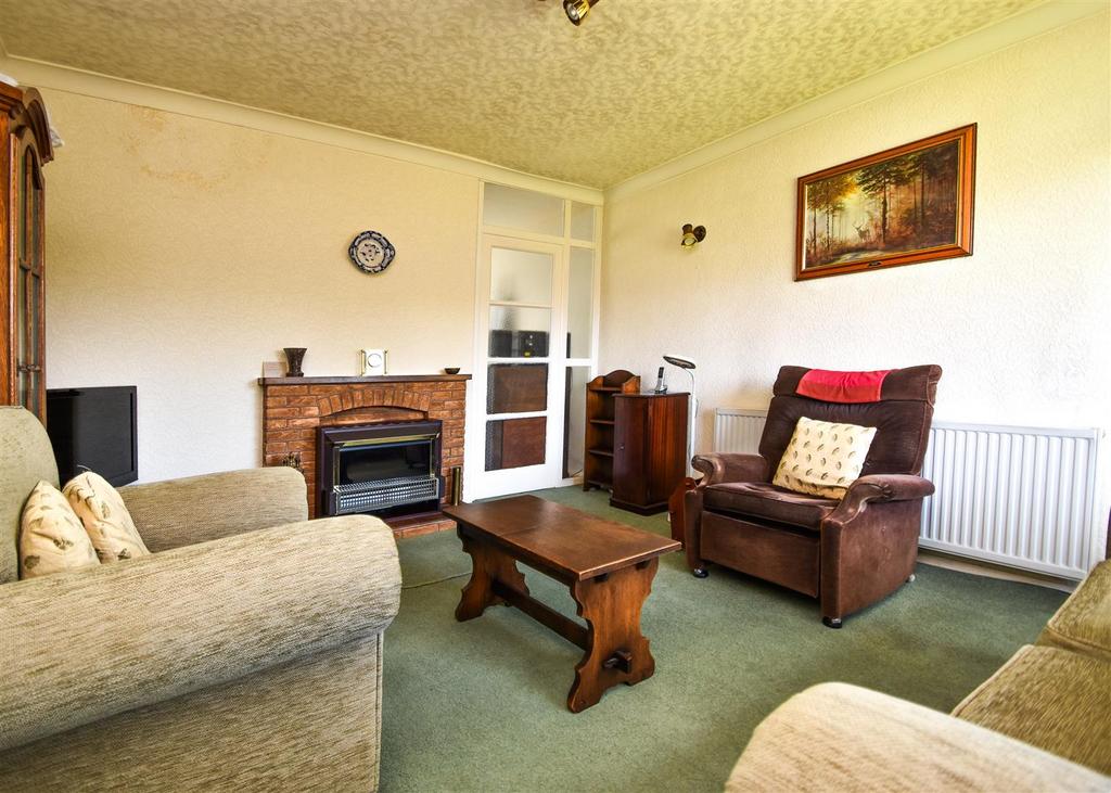 Foxcroft, 8 Fox Close, Seisdon 2 bed semidetached bungalow for sale