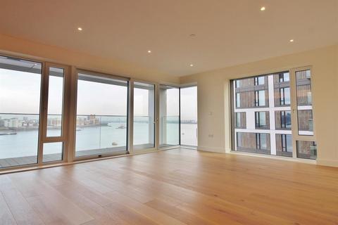 3 bedroom apartment to rent - Duke Of Wellington Avenue, Riverside Royal Arsenal, London, SE18 6EY