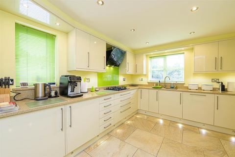 5 bedroom detached house for sale, Talbot Way, Stapeley, Nantwich