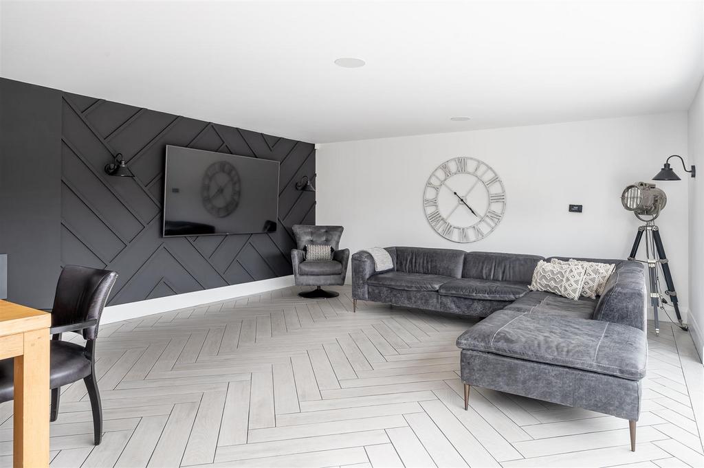 Living dining