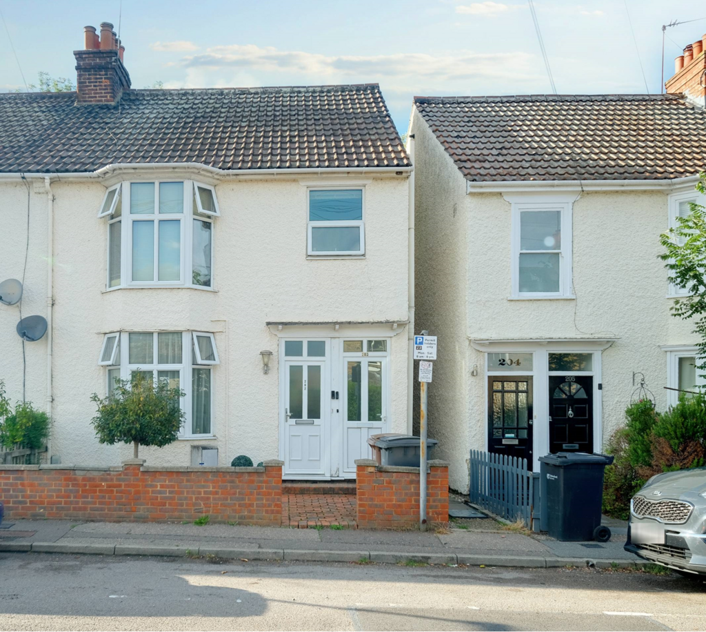 Upper Bridge Road, Chelmsford CM2 2 bed for sale £265,000
