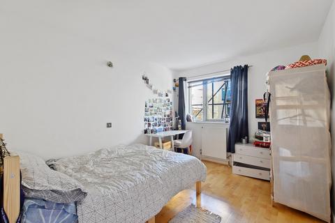 2 bedroom apartment to rent - Becquerel Court, West Parkside, Greenwich, SE10