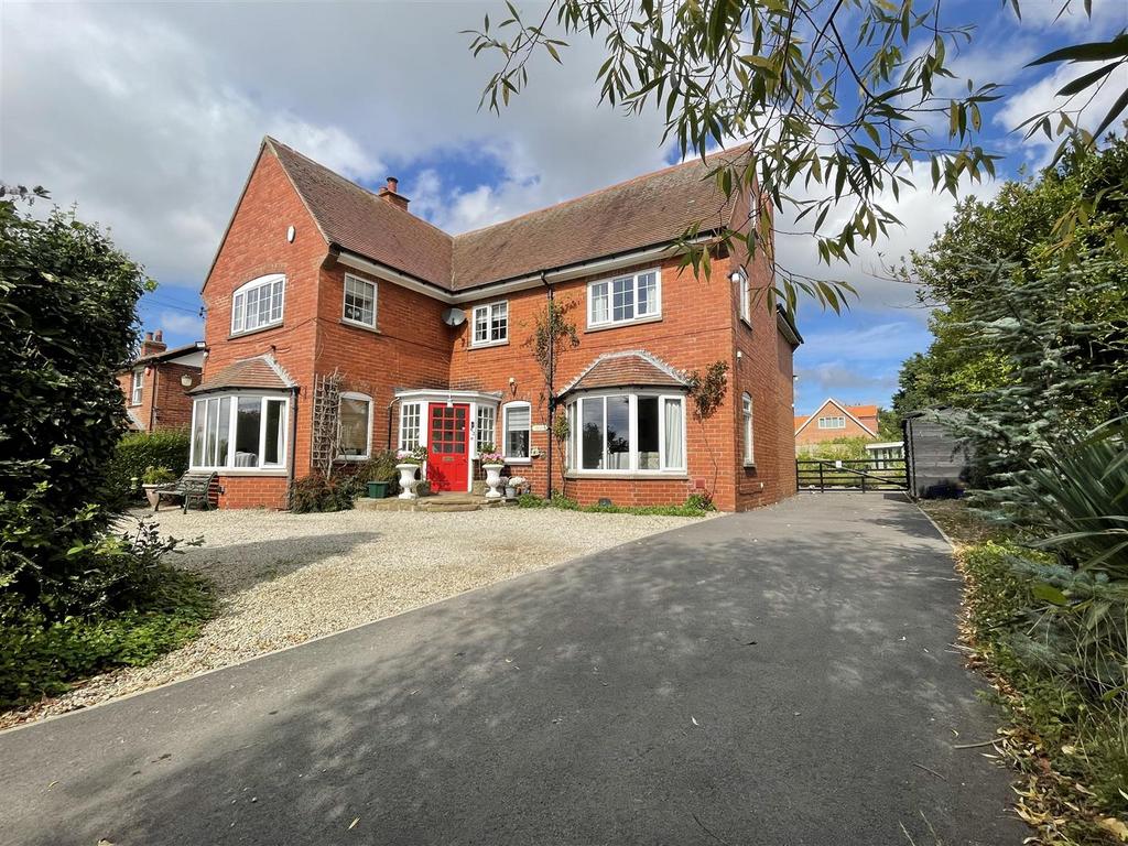 Seamer Road, Scarborough 5 bed detached house for sale £650,000