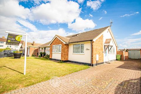 3 Heycroft Drive, Cressing, Braintree, CM77 8JN