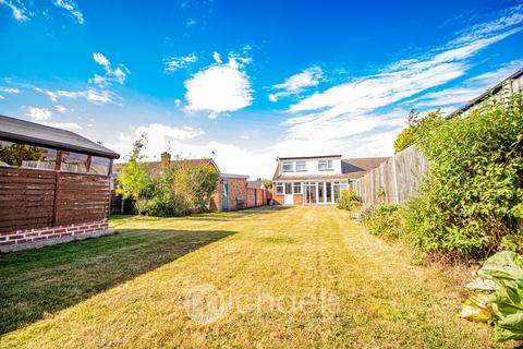 3 Heycroft Drive, Cressing, Braintree, CM77 8JN