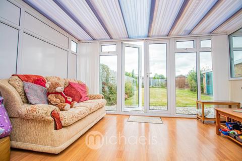 3 Heycroft Drive, Cressing, Braintree, CM77 8JN