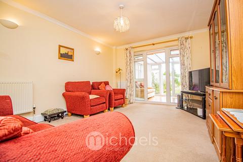 3 Heycroft Drive, Cressing, Braintree, CM77 8JN