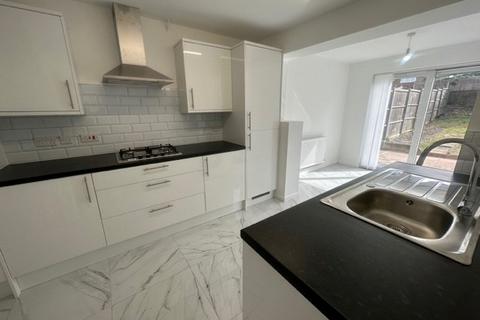 undefined, Macaulay Road, Luton, Bedfordshire, LU4 0LP
