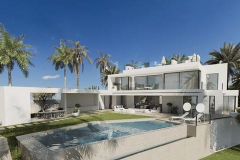 6 bedroom villa, Cascada de Camojan, Marbella, Malaga