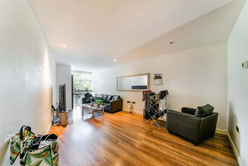 Lansdowne Drive, Hackney, E8 3 bed flat for sale £600,000