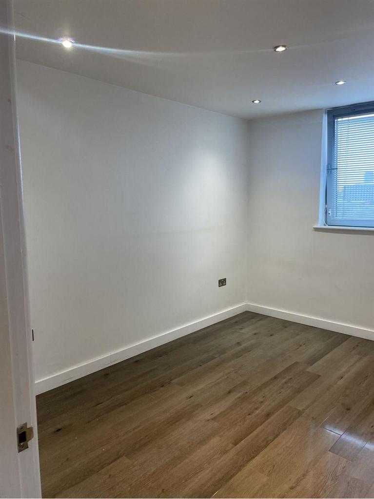 Apartment in Liverpool - View 5