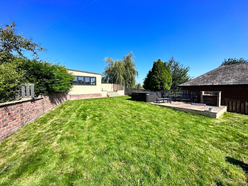 Thurstonfield, Carlisle CA5 4 bed detached house £345,000