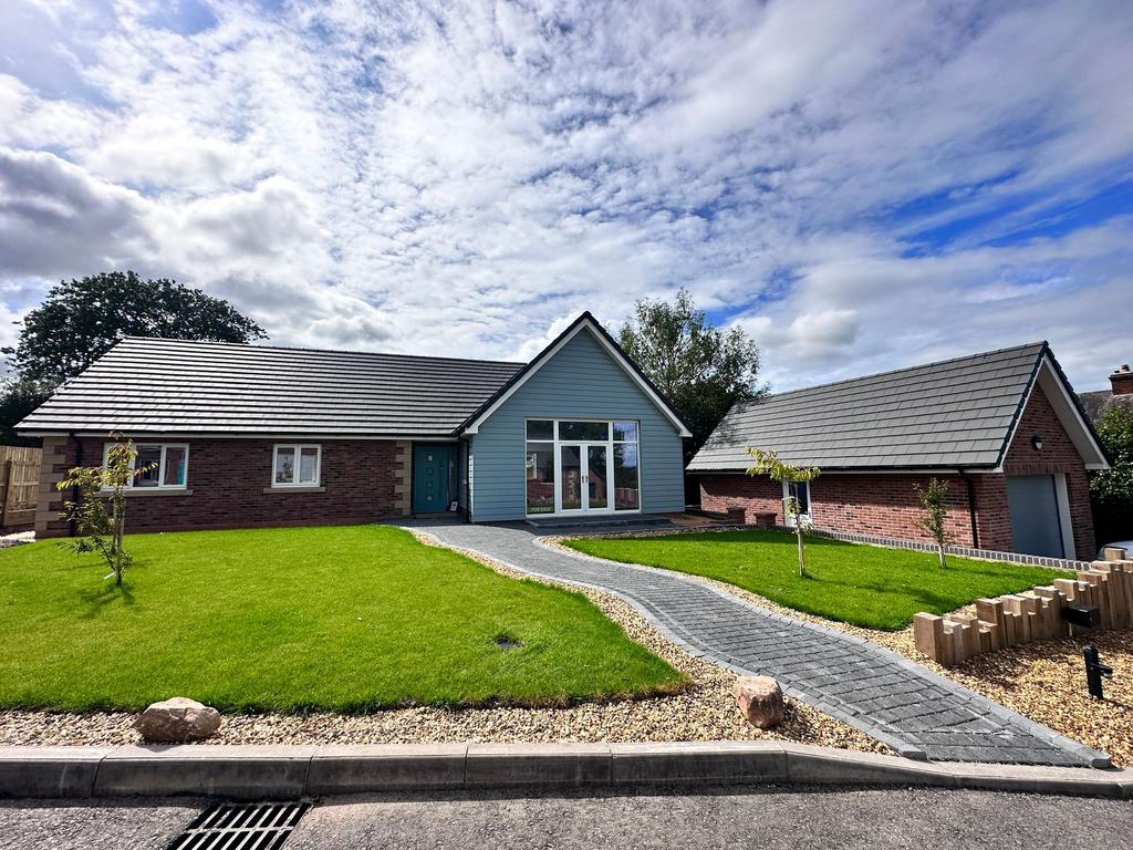 Scotby, Carlisle CA4 3 bed detached bungalow for sale £475,000