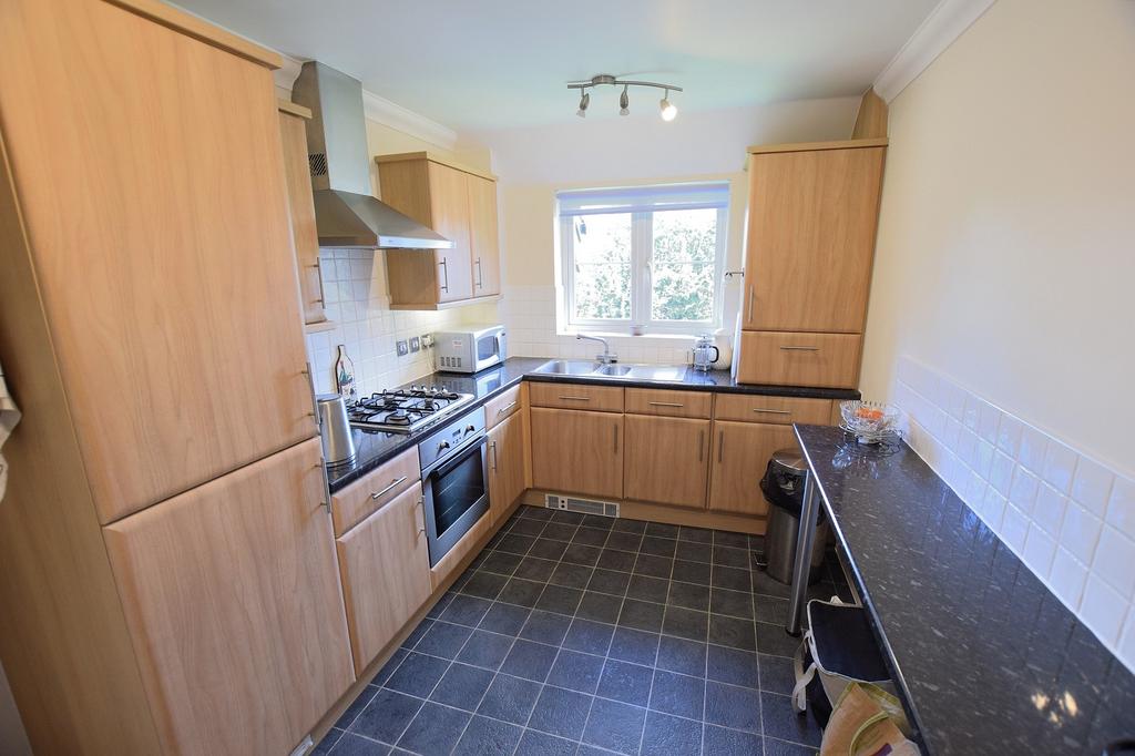 Dilly Lane, Barton On Sea, New... 2 bed flat for sale £259,950