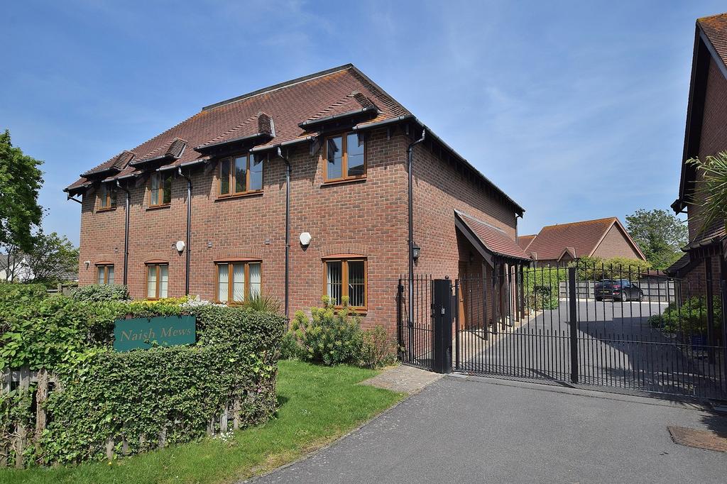 Dilly Lane, Barton On Sea, New... 2 bed flat for sale £259,950