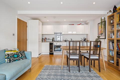 3 bedroom apartment for sale, Holloway Road, London, N7