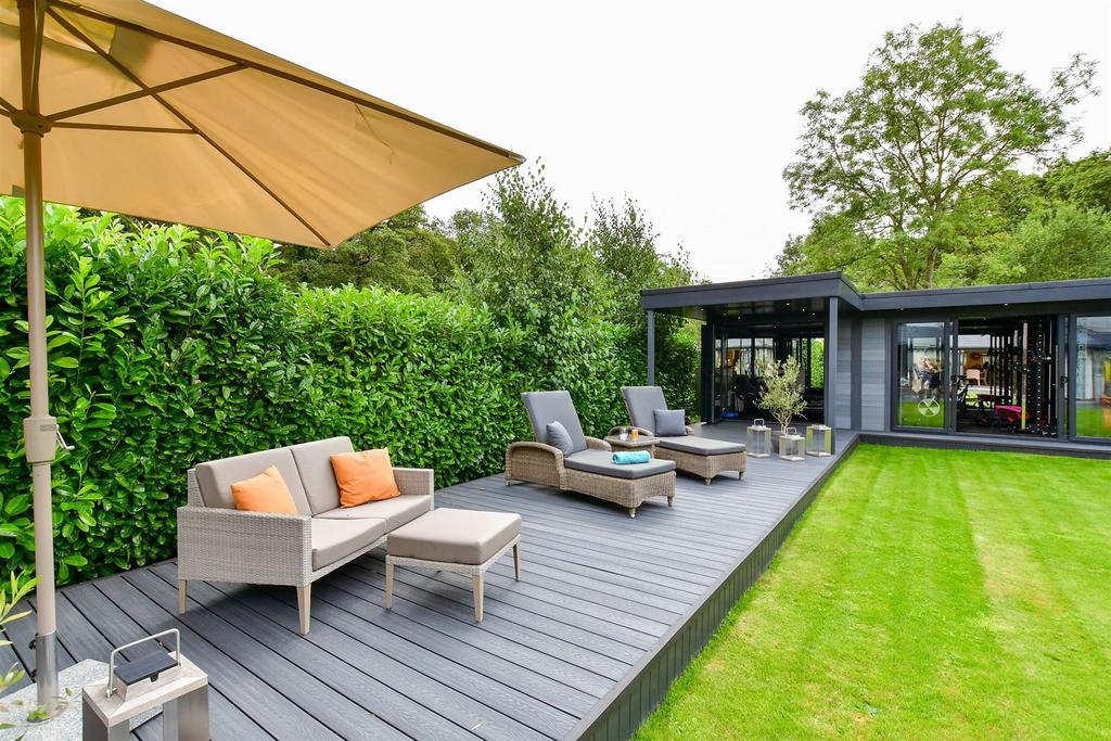 Patio / Decking (Original)