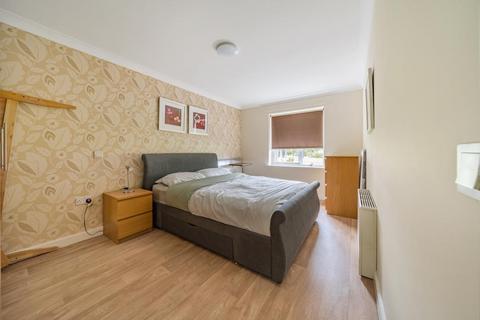 2 bedroom retirement property for sale, slough,  Berkshire,  SL2