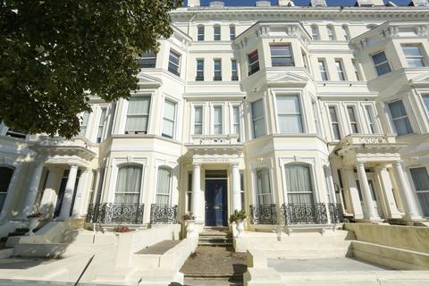 3 bedroom ground floor flat for sale, Clifton Gardens, Folkestone, CT20