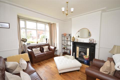 4 bedroom semi-detached house for sale - Grovehall Drive, Beeston, Leeds