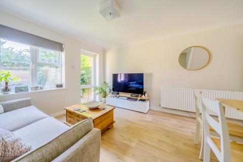 31 High Ridge, Godalming, GU7 1YE