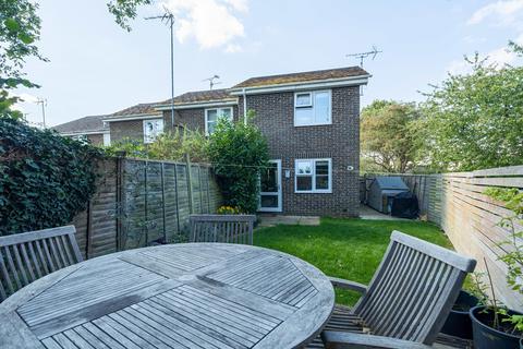 31 High Ridge, Godalming, GU7 1YE