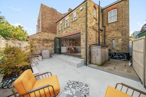 1 Alma Road, London, N10 2NG
