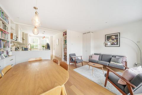 1 Alma Road, London, N10 2NG