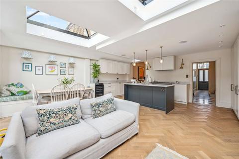 74 Ringford Road, London, SW18 1RR
