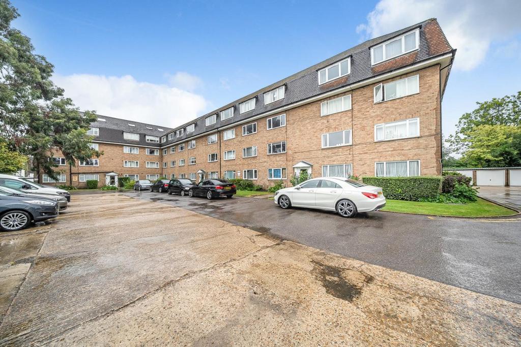 Linden Grove, New Malden 2 bed flat for sale £400,000