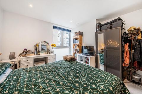 2 bedroom flat for sale, York Road, Battersea