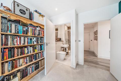 2 bedroom flat for sale, York Road, Battersea