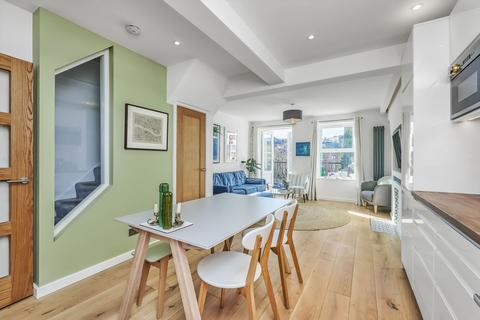 2 bedroom apartment for sale - Riverside Mansions, Milk Yard, London, E1W