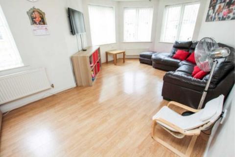 2 bedroom terraced house to rent, Sherman Gardens, Romford, RM6