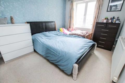 2 bedroom terraced house to rent, Sherman Gardens, Romford, RM6