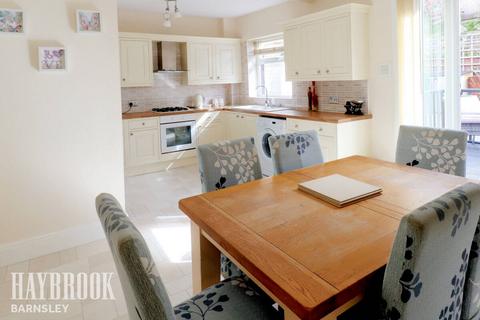 3 bedroom detached house for sale, Thicket Lane, Worsbrough
