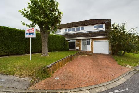 233 Bideford Green, Leighton Buzzard, LU7 2TT