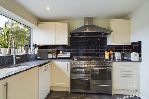 233 Bideford Green, Leighton Buzzard, LU7 2TT