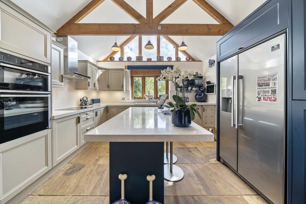 Croesyceiliog, Cwmbran 3 bed detached house for sale £700,000